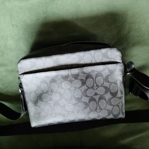 COACH WEST CAMERA BAG IN SIGNATURE CANVAS